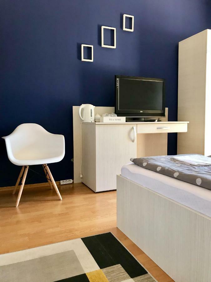 Cristi'S Rooms - Pensiune Oradea Εξωτερικό φωτογραφία