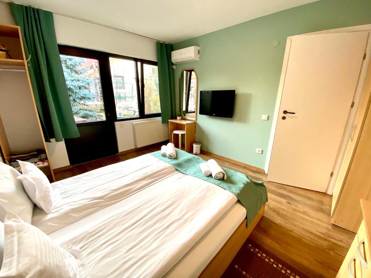 Cristi'S Rooms - Pensiune Oradea Εξωτερικό φωτογραφία