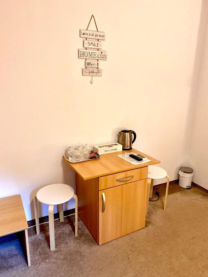 Cristi'S Rooms - Pensiune Oradea Εξωτερικό φωτογραφία